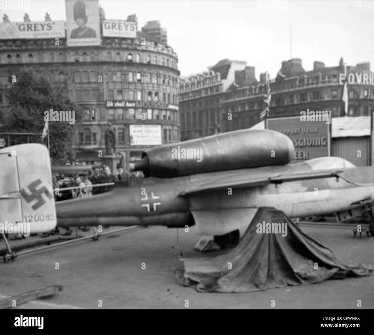 captured German Heinkel He 162A-2 on display in Trafalgar Square, London Stock Photo