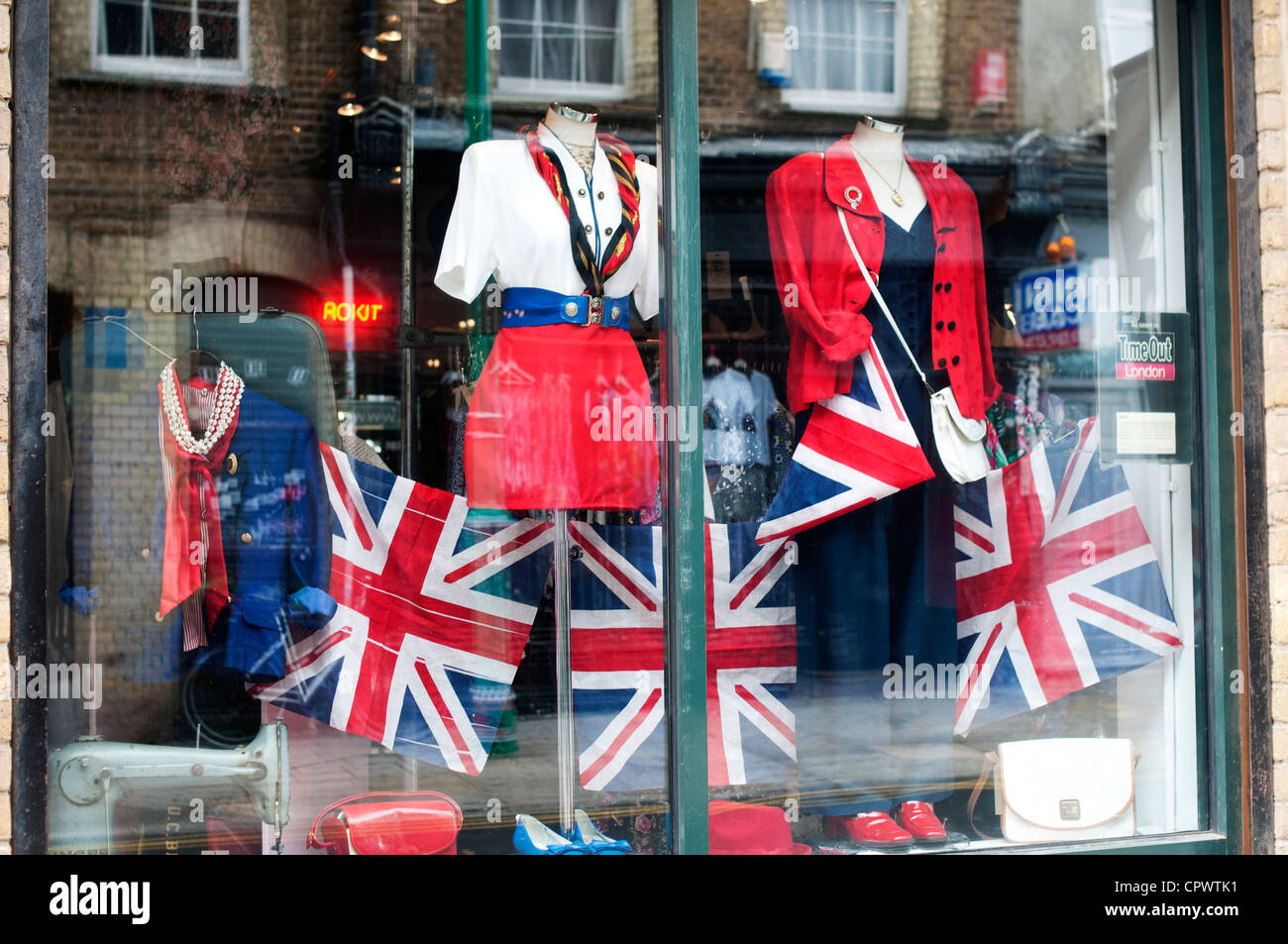 Shop window diamond jubilee hires stock photography and images Alamy