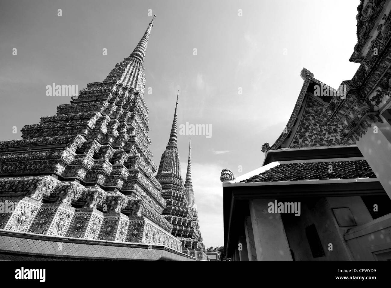 Bangkok temples thailand Black and White Stock Photos & Images Alamy