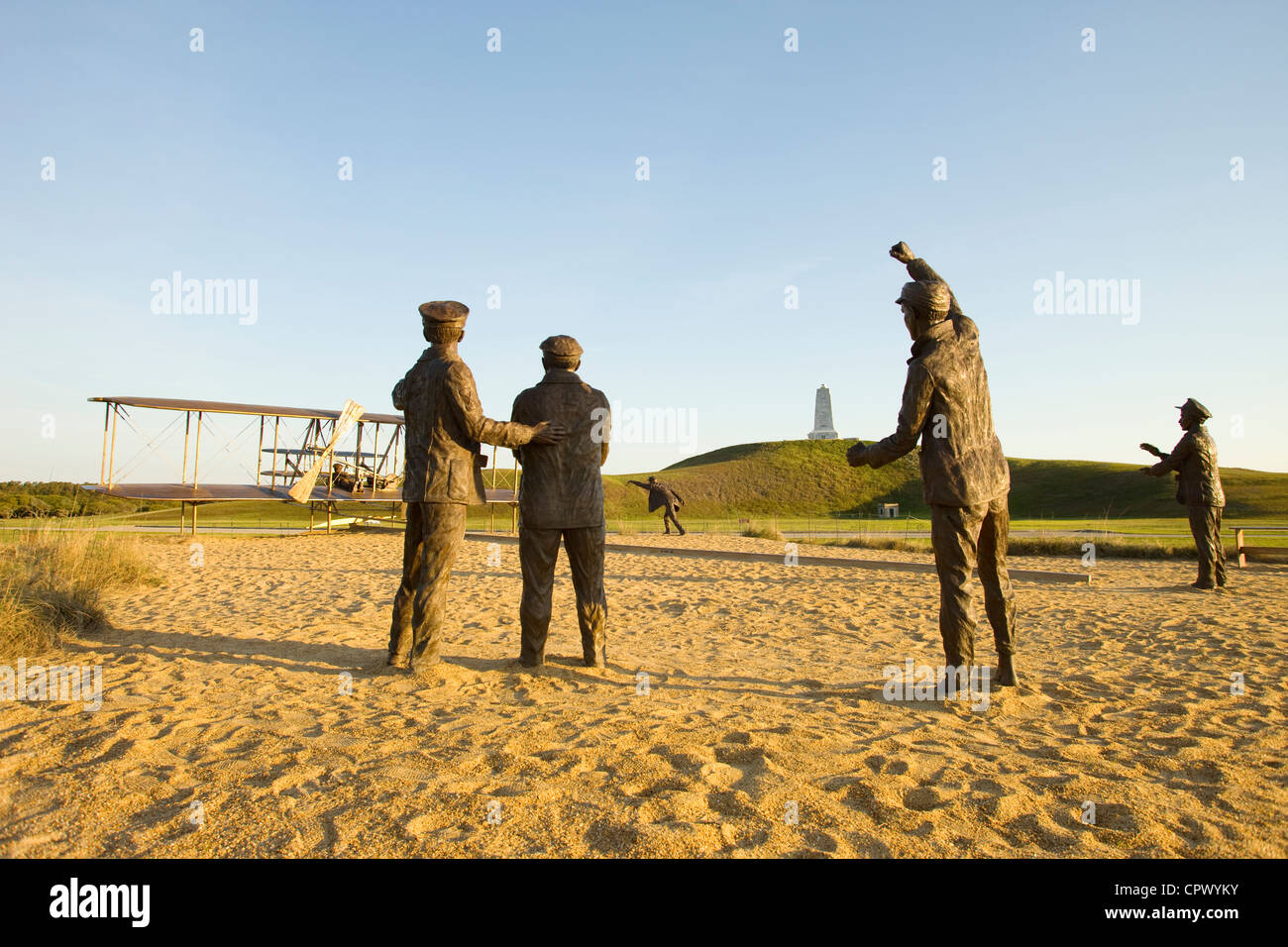 FIRST FLIGHT SCULPTURE (©STEVEN H SMITH 2003) WRIGHT BROTHERS NATIONAL MEMORIAL KITTY HAWK OUTER BANKS NORTH CAROLINA USA Stock Photo