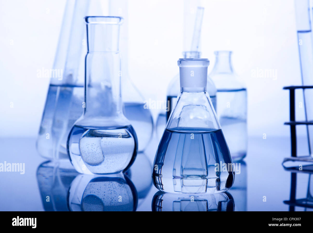 Lab Glassware High Resolution Stock Photography and Images Alamy