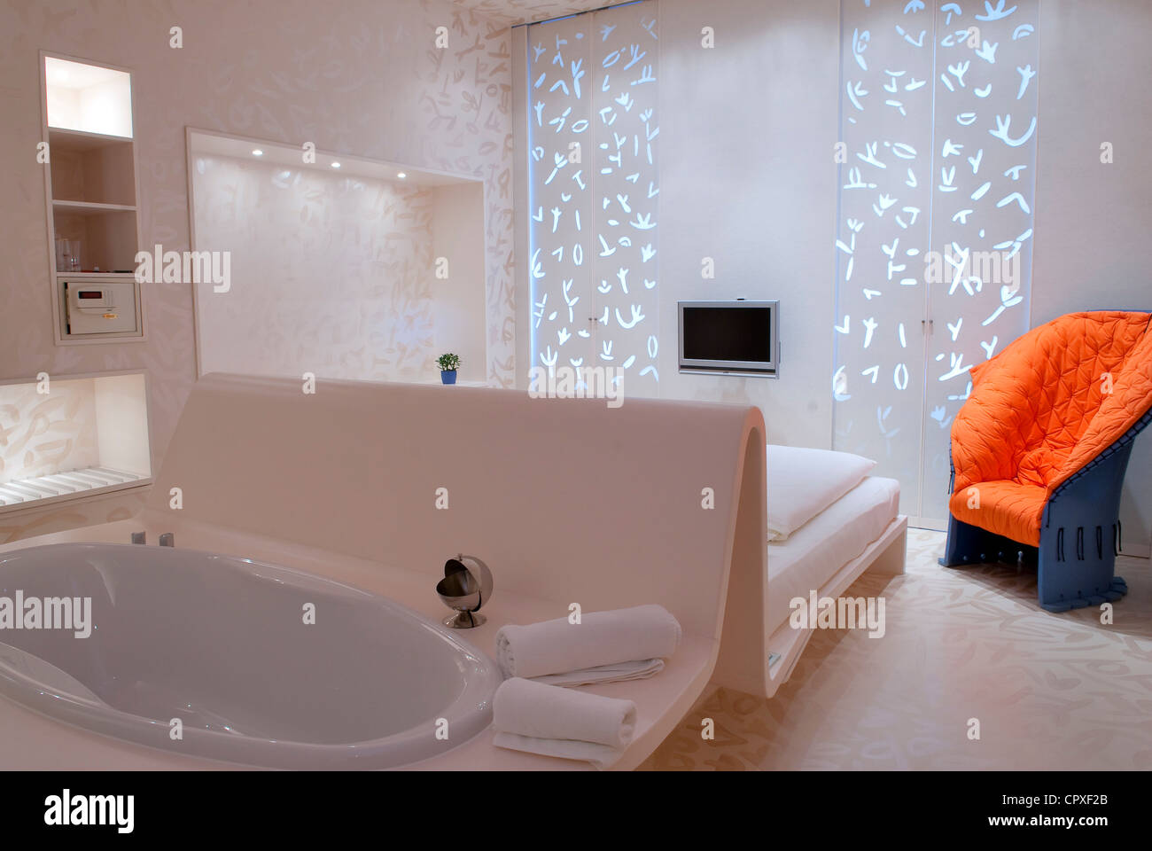 Austria, Vienna, Rathaus Wein & Design Hotel, Langegasse 13, a chamber Stock Photo