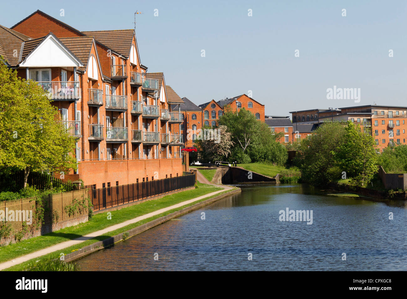 Canalside apartments in Walsall West Midlands Stock Photo