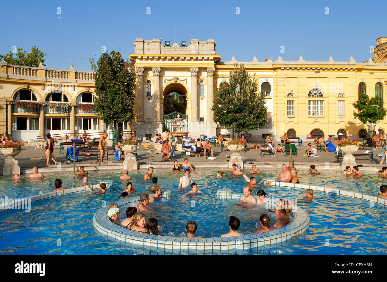 Hungary Pool Building Outside swimming pools hi-res stock photography and images - Alamy