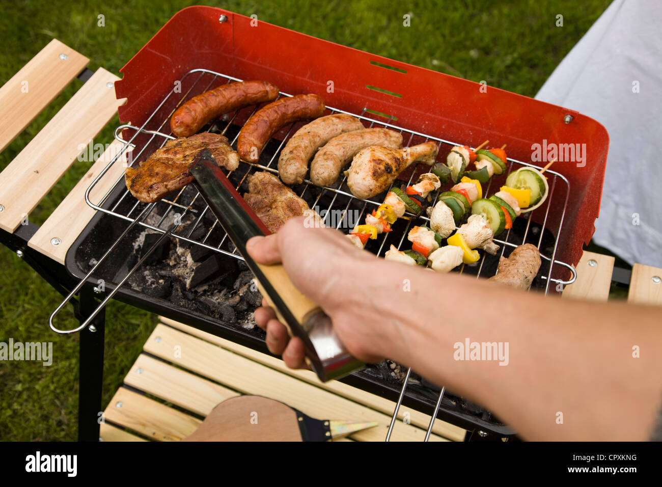 Grill garden green grass good hi-res stock photography and images - Alamy