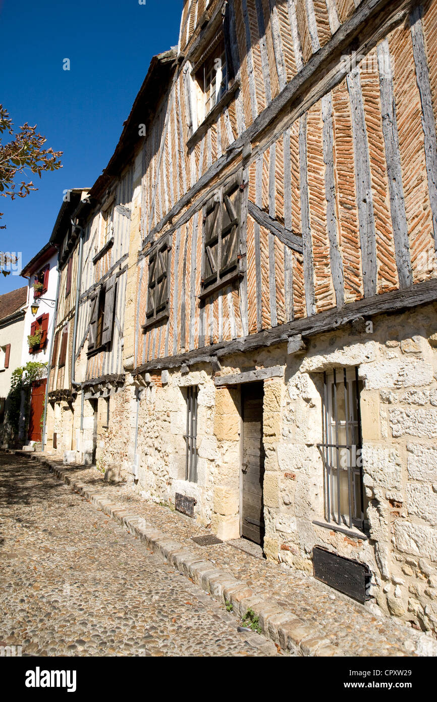 France, Dordogne, Perigord Pourpre, Bergerac, halftimbering houses on