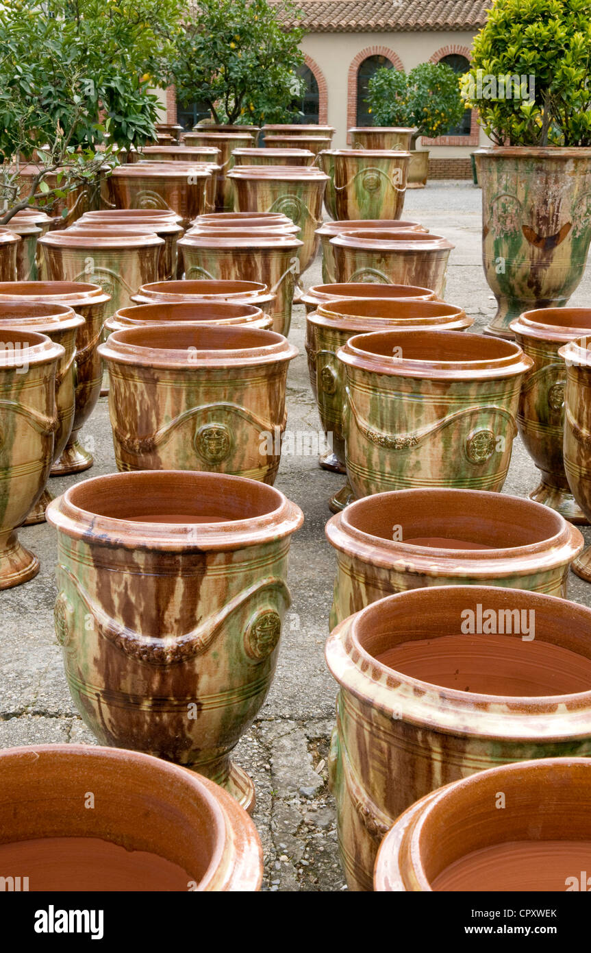 France Gard Anduze Anduze vases Les Enfants de Boisset Pottery labelled Entreprise du Patrimoine Vivant Living Heritage Company Stock Photo