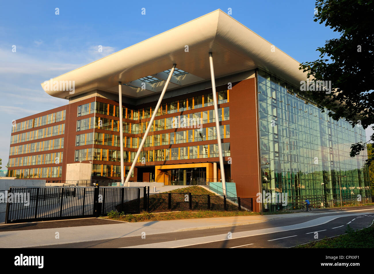 France, Bas Rhin, Strasbourg, building of the European Council by architects Art and Build on quay Jacoutot Stock Photo