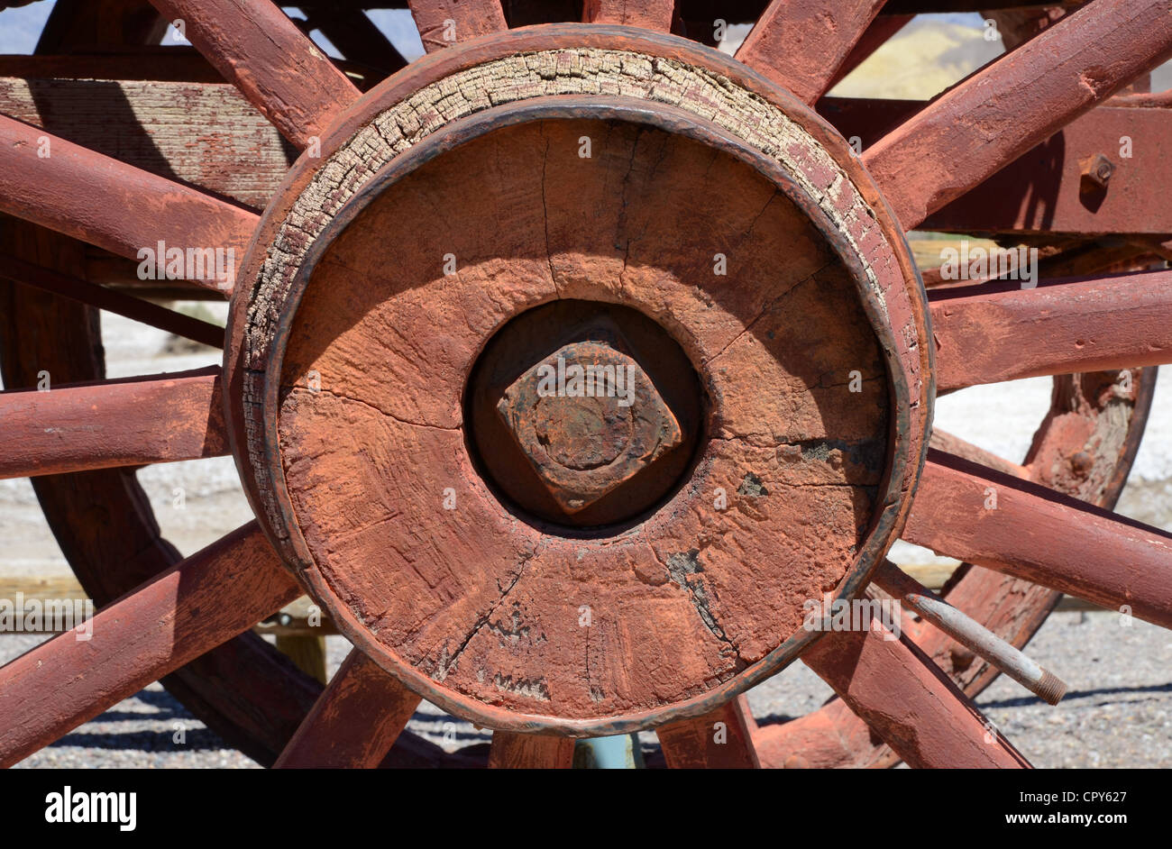 Wooden cart wheel Stock Photo - Alamy
