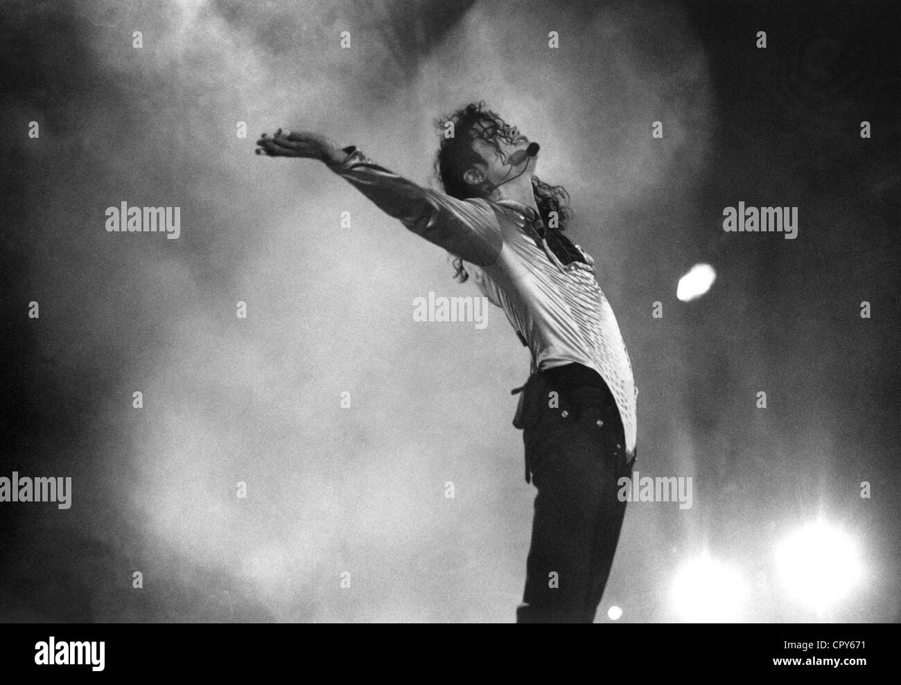 Jackson, Michael, 29.8.1958 - 25.6.2009, american singer (pop), half length, tournee: Dangerous, Olympia stadion, Munich, 1992, , Stock Photo