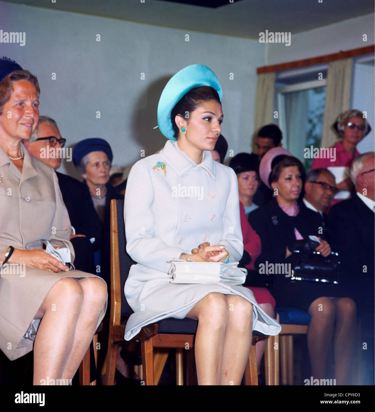 Mohammad Reza Pahlavi, 26.10.1919 - 27.7.1980, Emperor of Iran 1941 - 1979, state visit to Germany, 1967, his wife Farah Diba in an SOS Children's Villages in Munich, left: the wife of the Bavarian Minister President, Gertrud Goppel, Stock Photo