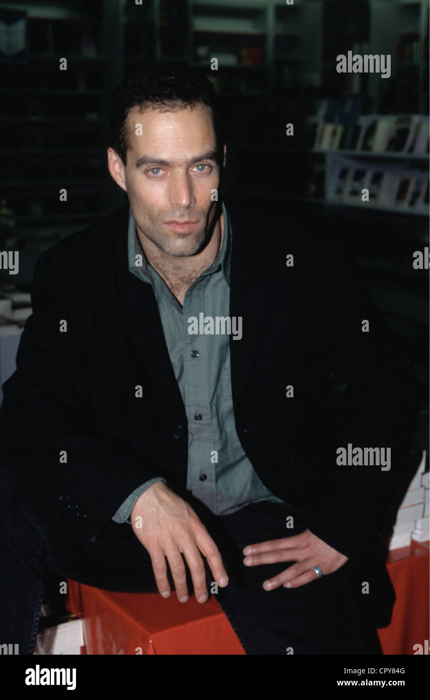 Junger, Sebastian, * 17.1.1962, US author / writer, half length, sitting, 1998, Stock Photo