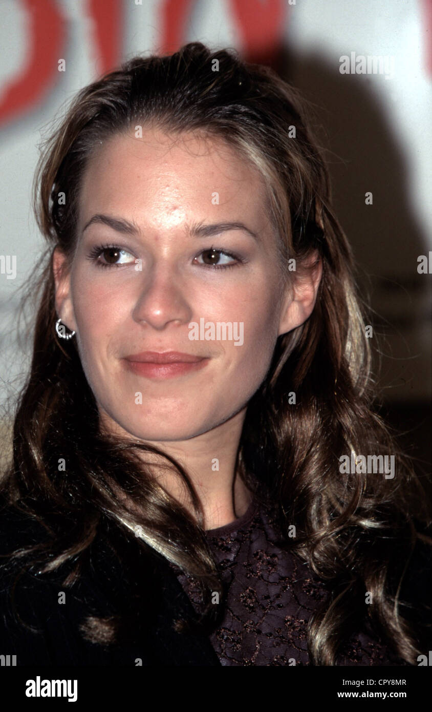 Franka Potente Nude Photos 20 Franka Potente Nude Photos 60