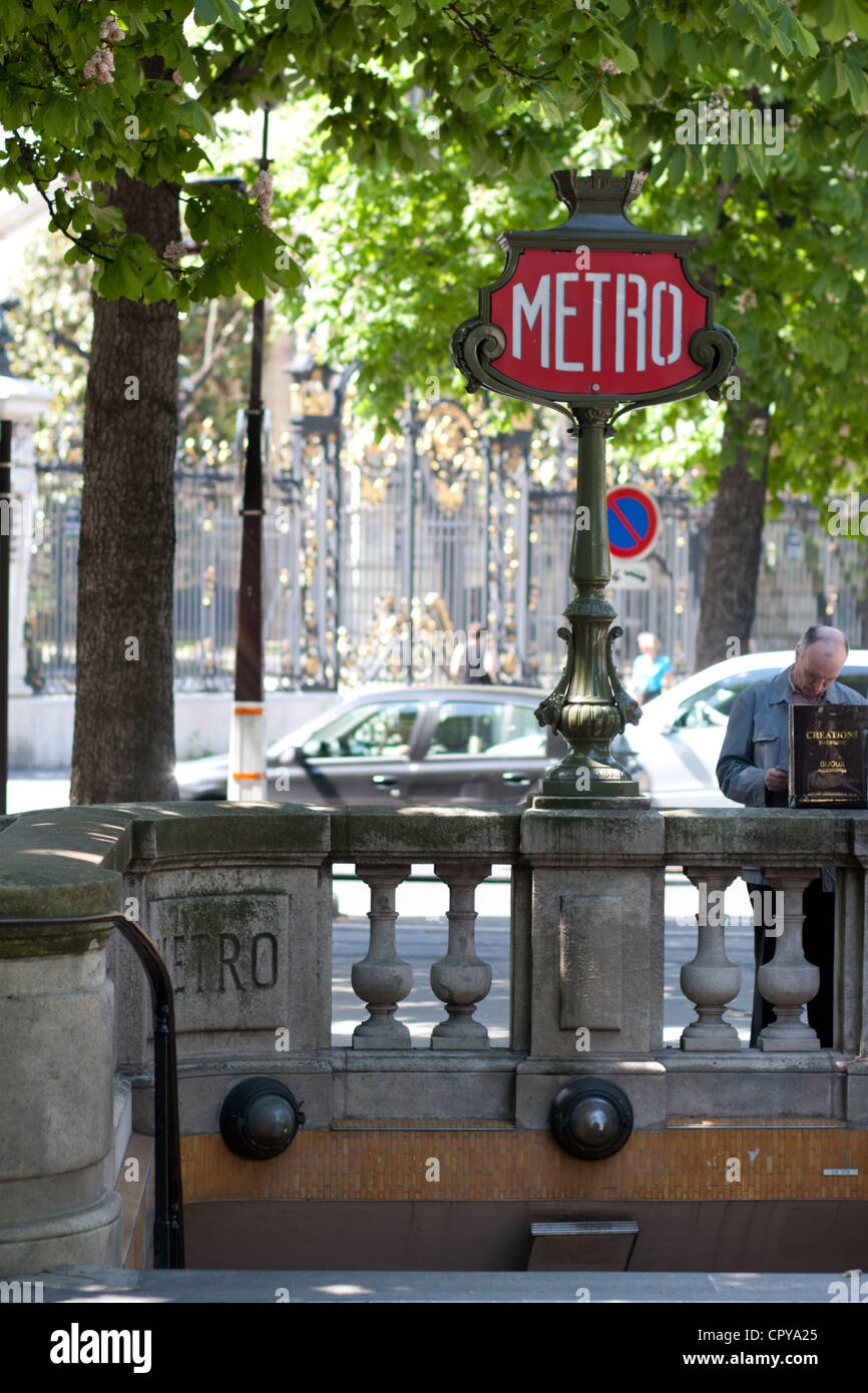One of the original art nouveau entrance signs for the Paris metro system Stock Photo