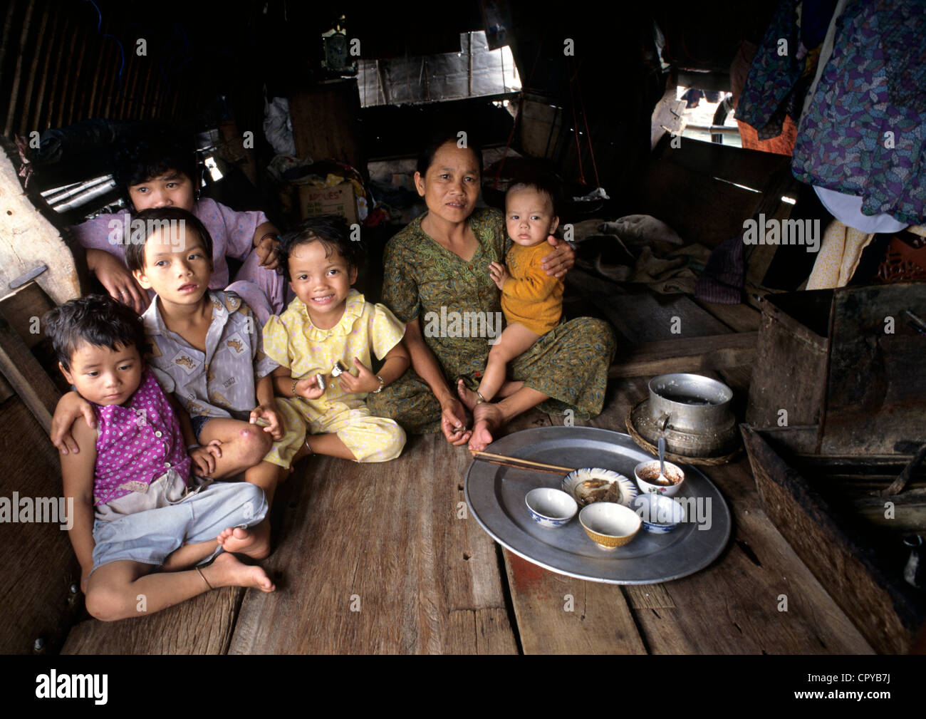 Vietnam, Thua Thien Hue Province, Hue, Perfume river, family in a traditional boat Sampan Stock Photo