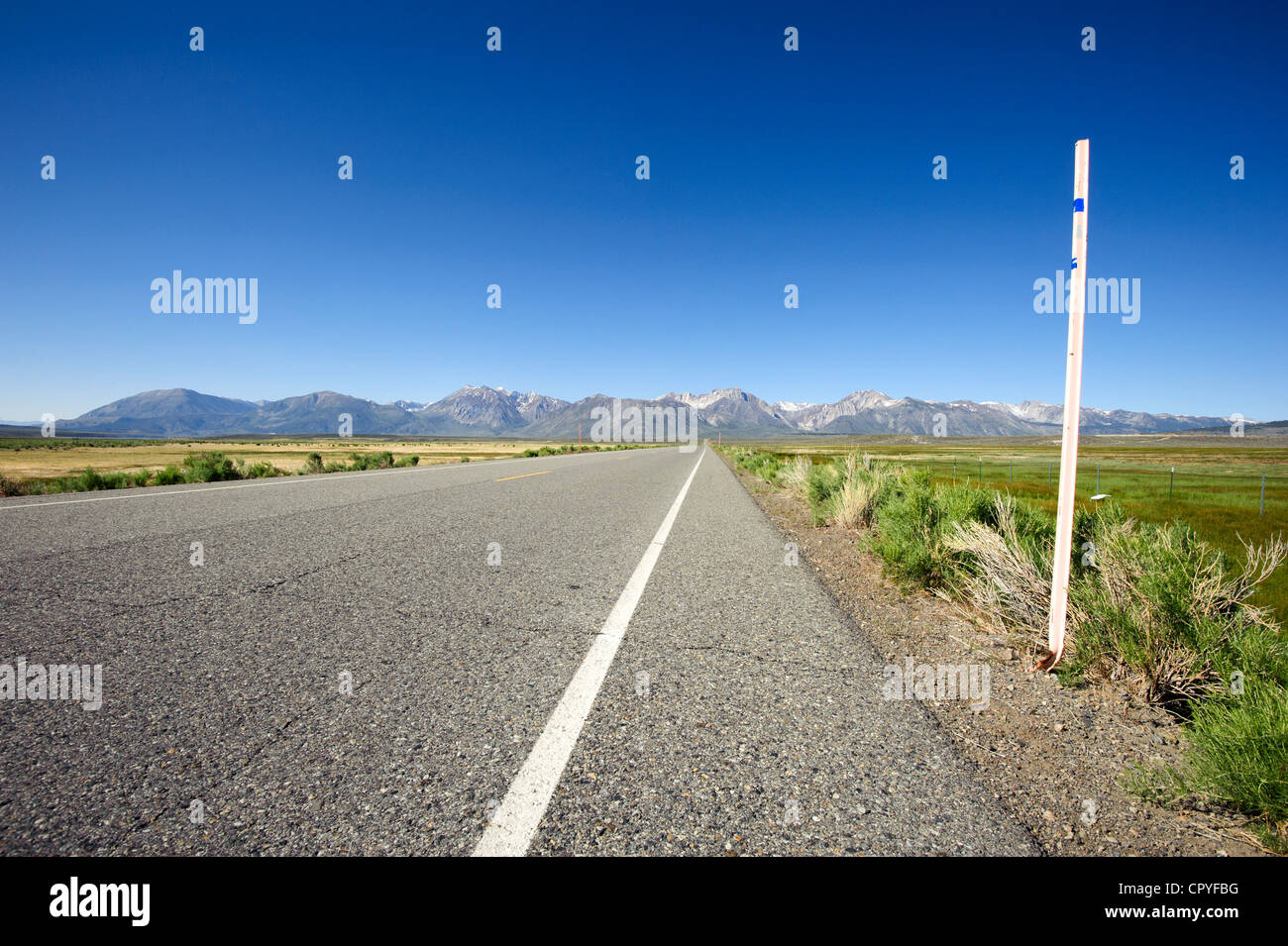 Benton Crossing Road High Resolution Stock Photography and Images - Alamy