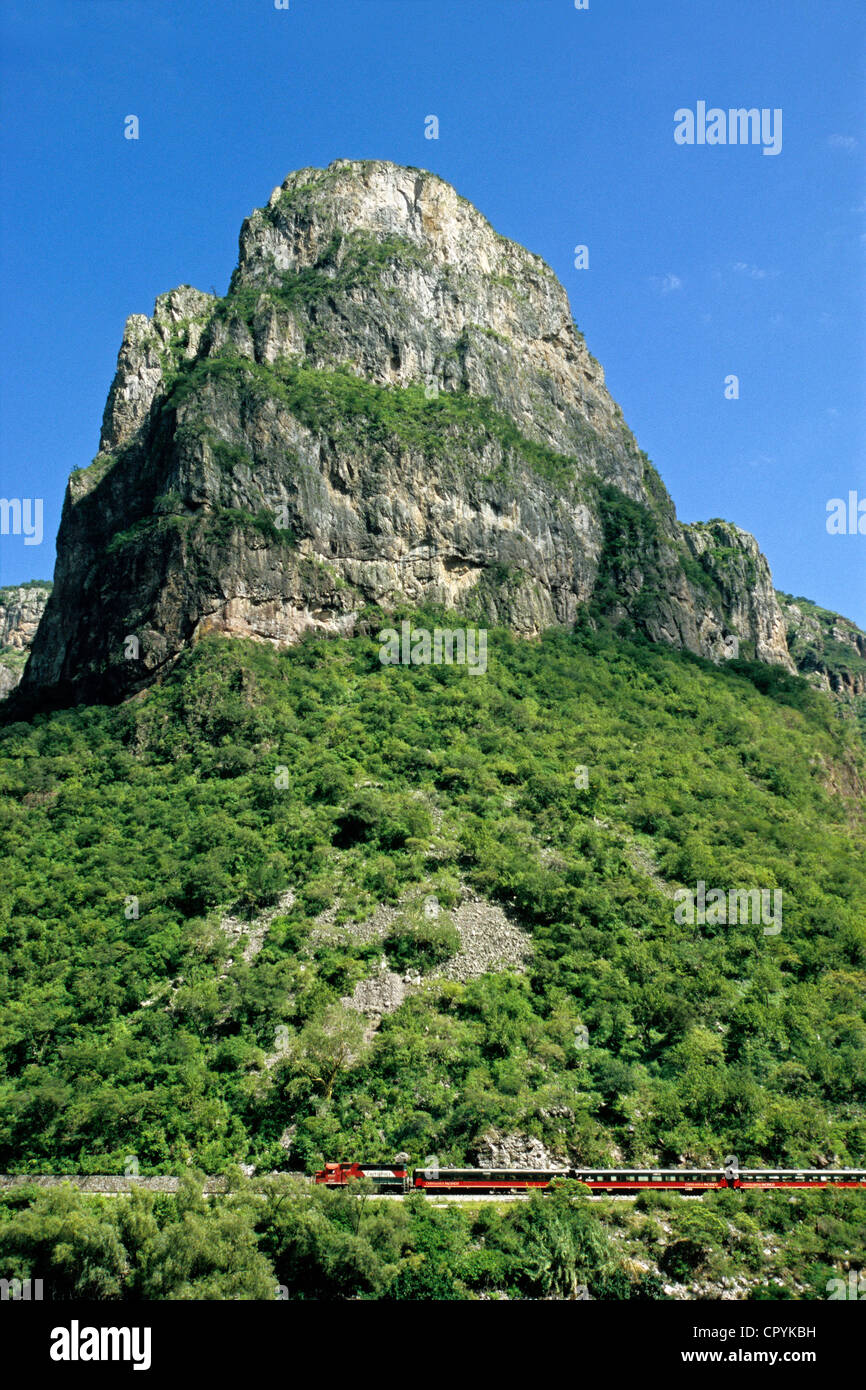 Sierra madre mountain railroad hires stock photography and images Alamy