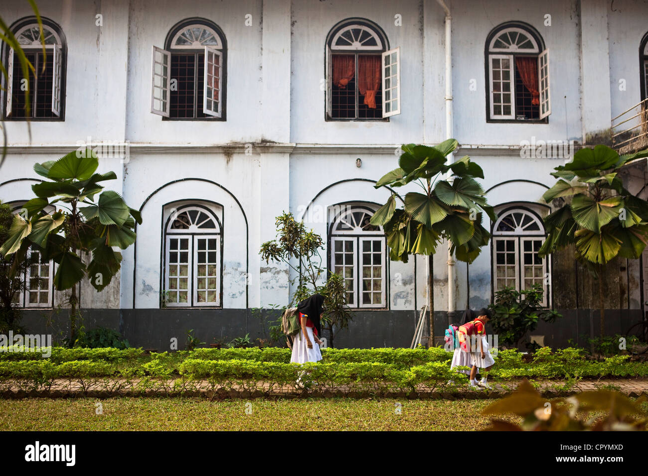 India, Kerala State, Kochi (Cochin), historical centre, the school in the  old colonial buildings Stock Photo - Alamy