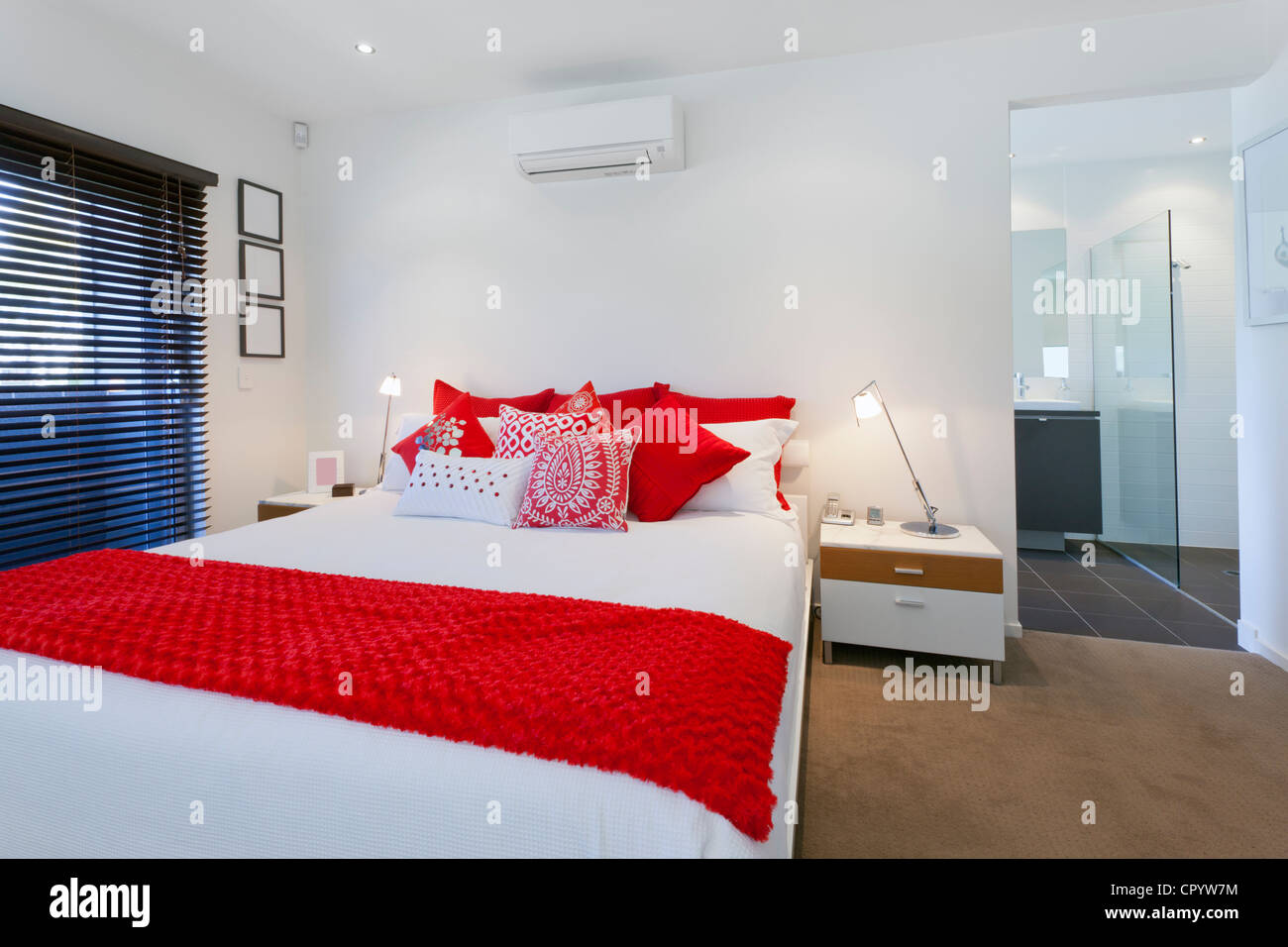 Modern master bedroom Stock Photo Alamy