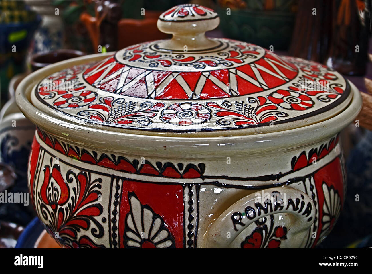 Romanian traditional pottery in the village Corund, Transylvania Stock  Photo - Alamy