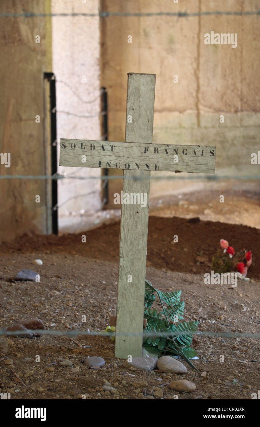 A cross for an Unknown French Soldier in The Trench of Bayonets memorial  near Verdun, Meuse, France. Stock Photo