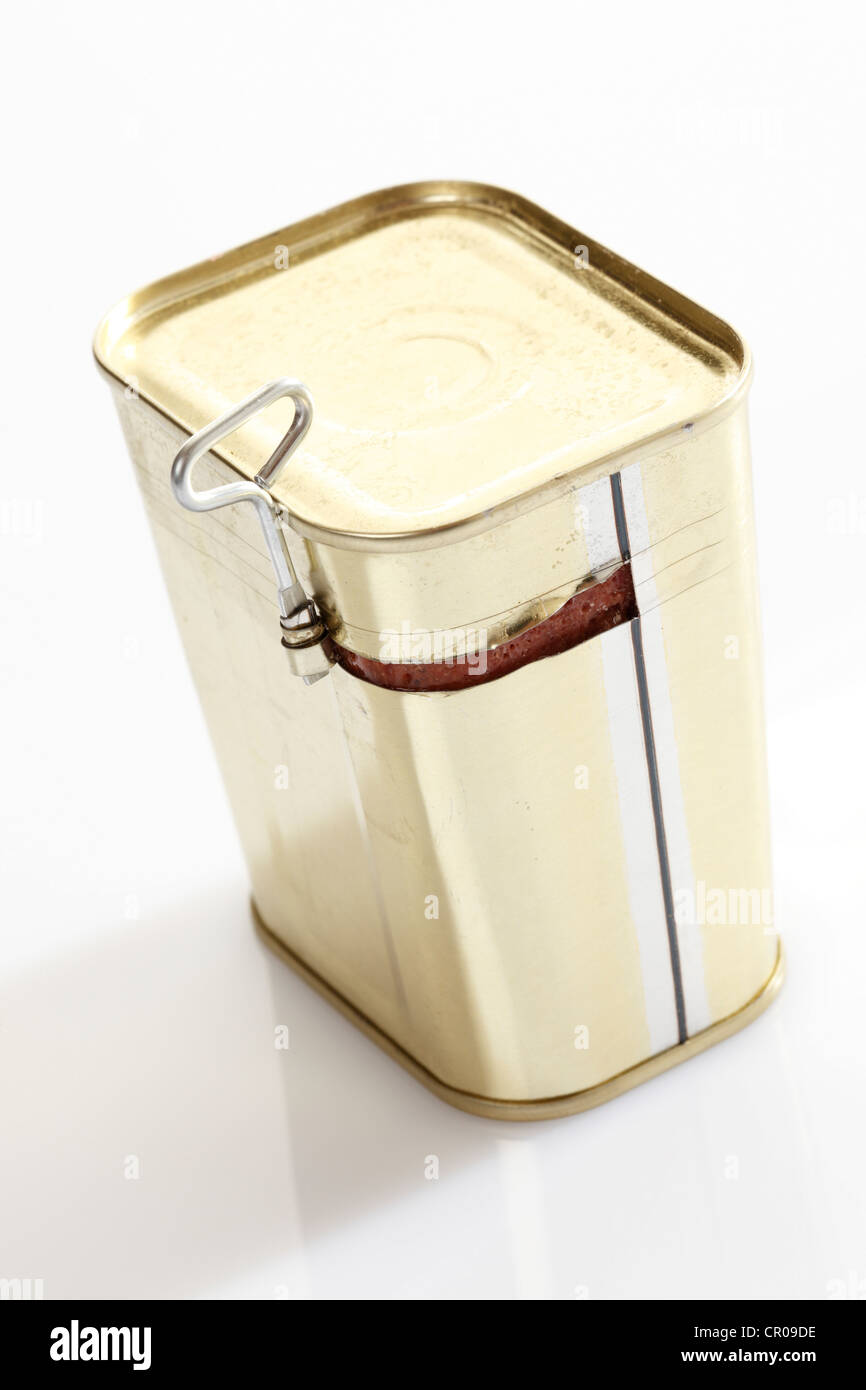Corned beef tin with tin opener Stock Photo Alamy