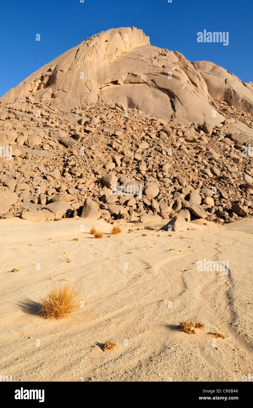 Huge granite dome at Tehenadou, Adrar Algeria, Sahara, North