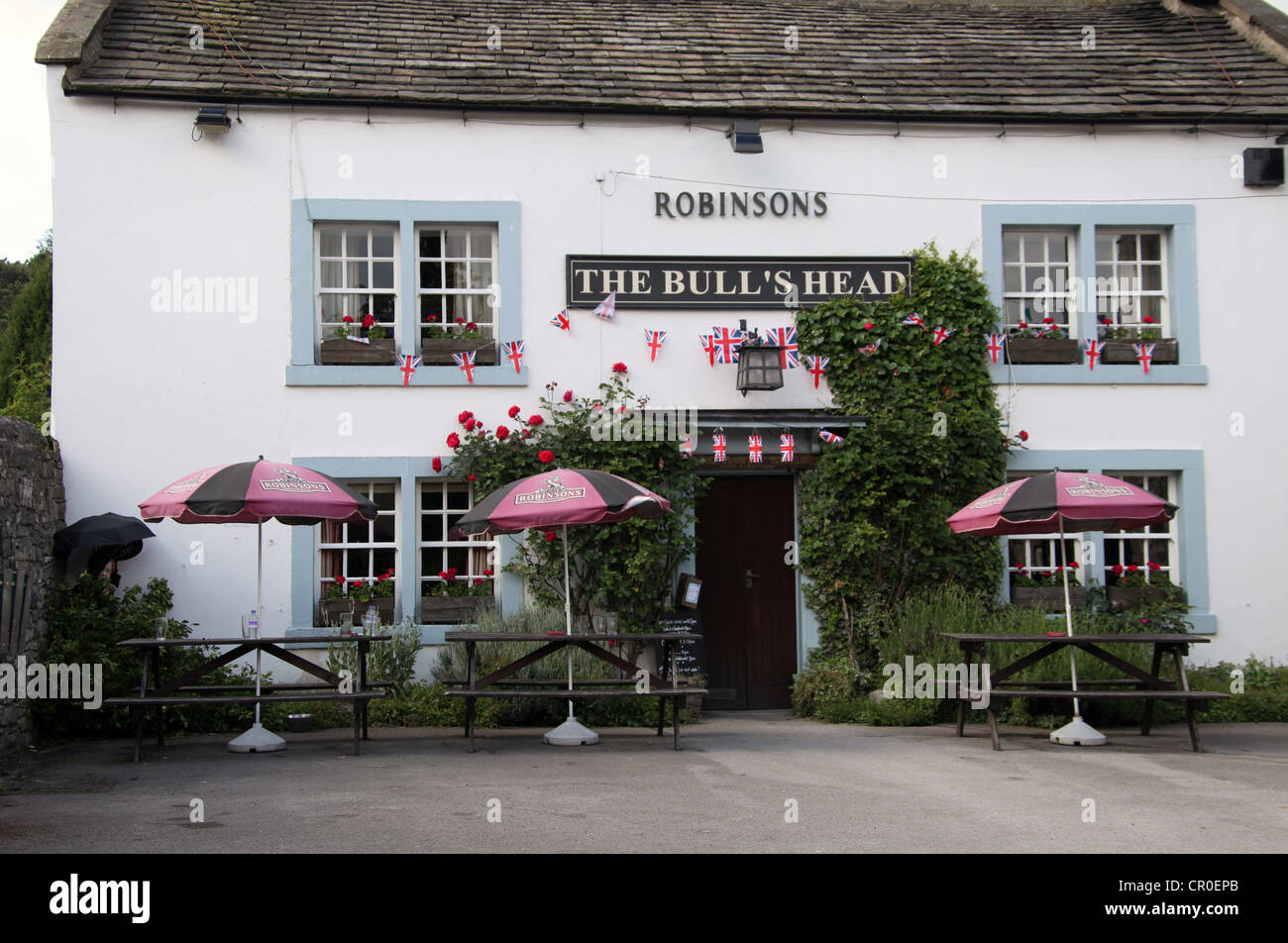 Peak District Pub in a Village near Bakewell Stock Photo