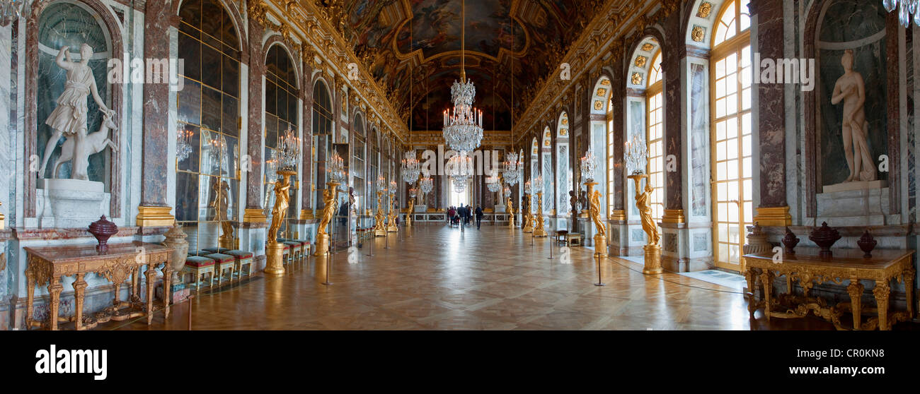 France Yvelines Chateau de Versailles listed as World Heritage by UNESCO Galerie des Glaces Hall of Mirrors length 73m width Stock Photo