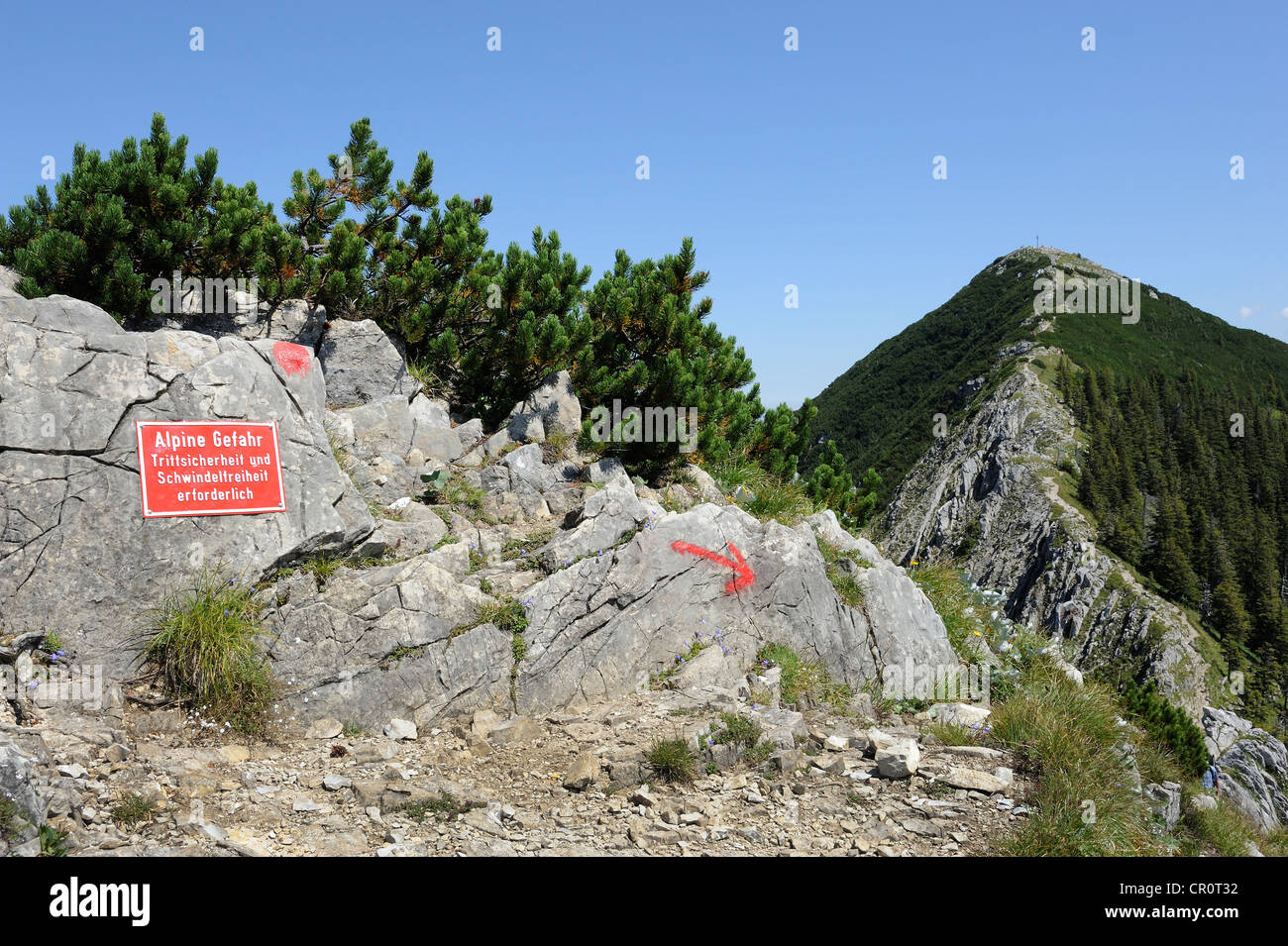 Ridge to the summit of Brecherspitze Mountain, Schlierseer Mountains, Mangfallgebirge Mountains, warning sign for a dangerous Stock Photo