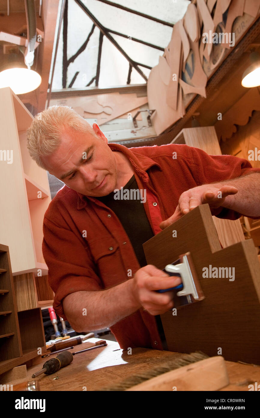 France, Paris, cabinet making, Lulli workshop, craftman cabinet maker ...