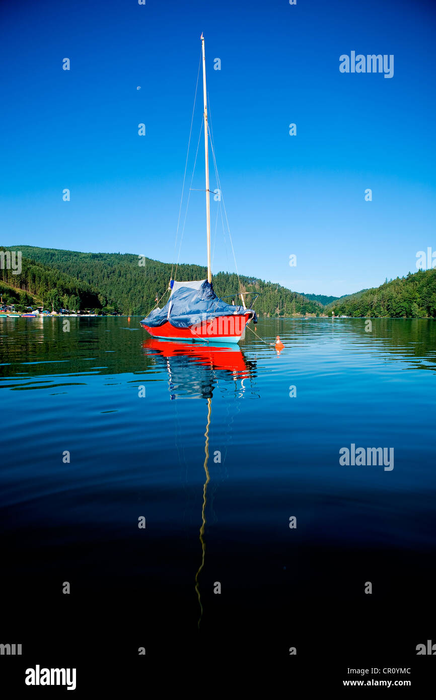 A yacht on the Hohenwarte storage lake, Thuringia, Germany, Europe Stock Photo