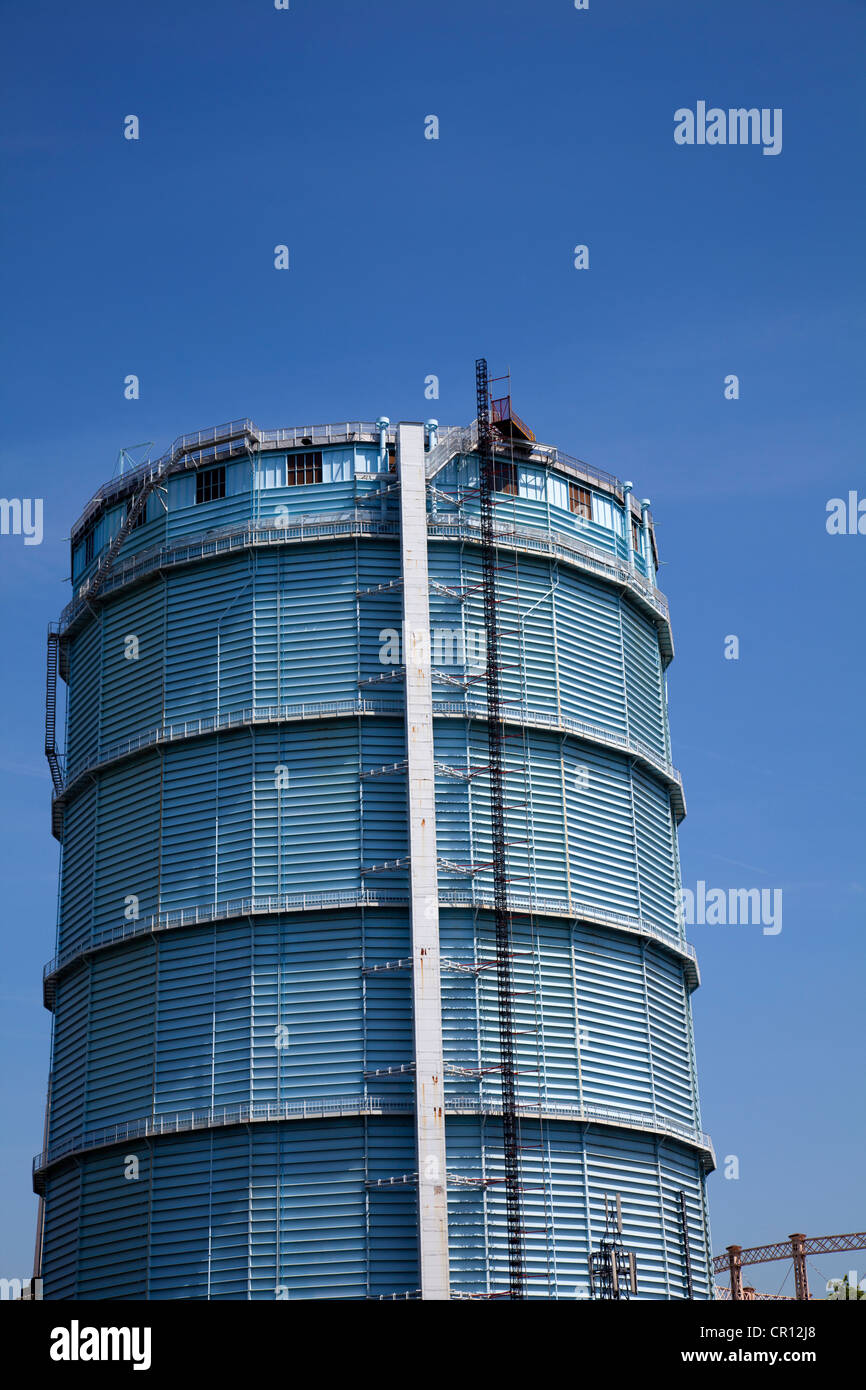 Gas storage tank hires stock photography and images Alamy