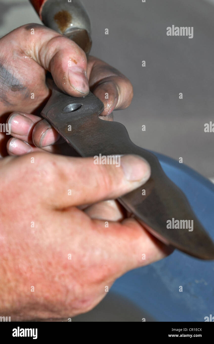 Sharpening tool hires stock photography and images Alamy