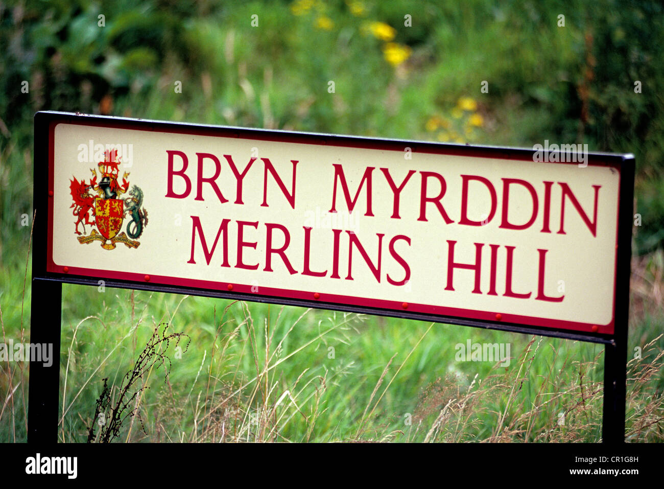Welsh roadsign hi-res stock photography and images - Alamy