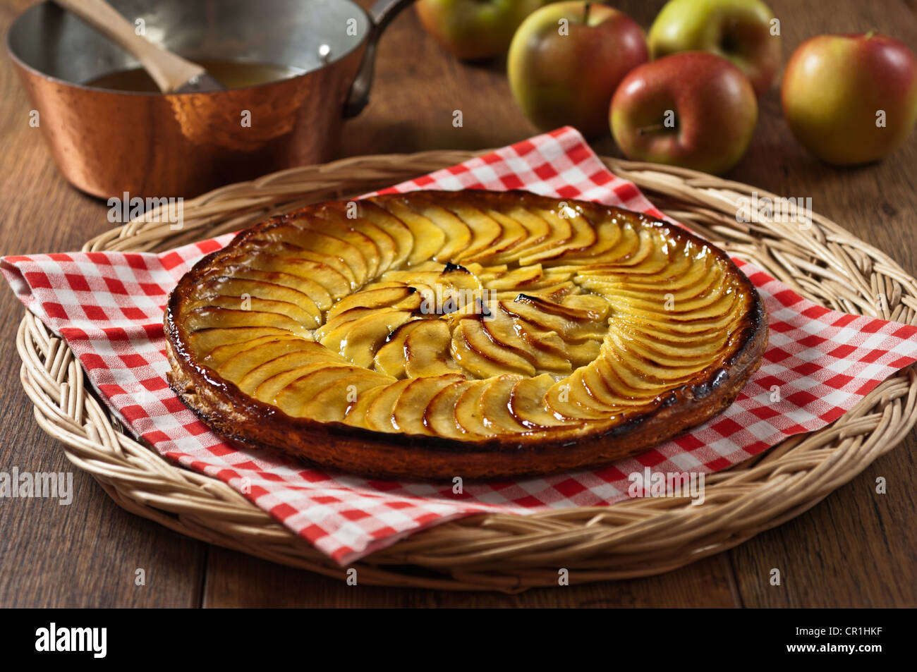 Tarte fine aux pommes French apple tart Stock Photo Alamy