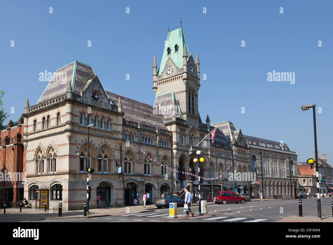 Winchester city centre hi-res stock photography and images - Alamy