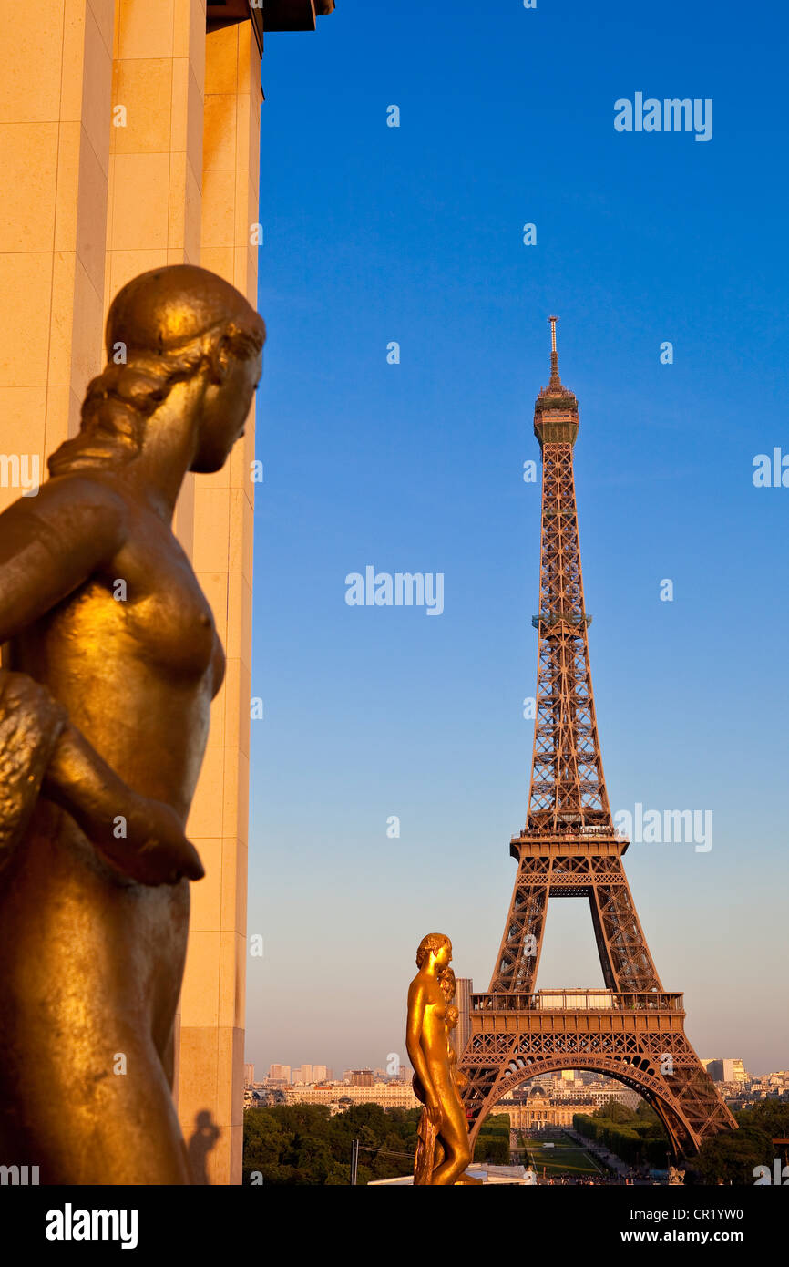 France, Paris, place du Trocadero and Eiffel Tower Stock Photo