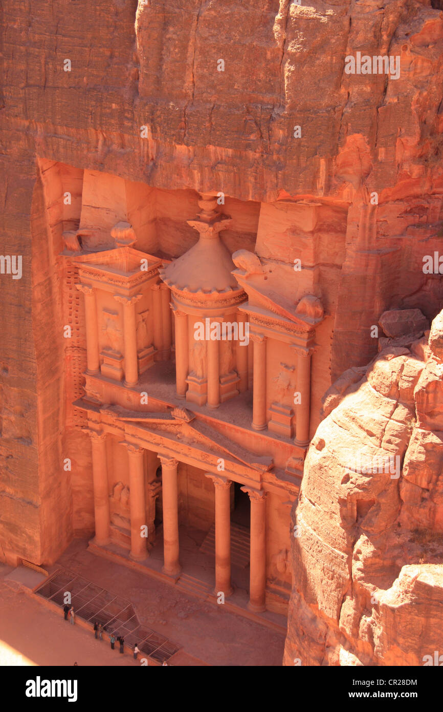THE TREASURY FROM ABOVE, PETRA, JORDAN, MIDDLE EAST Stock Photo