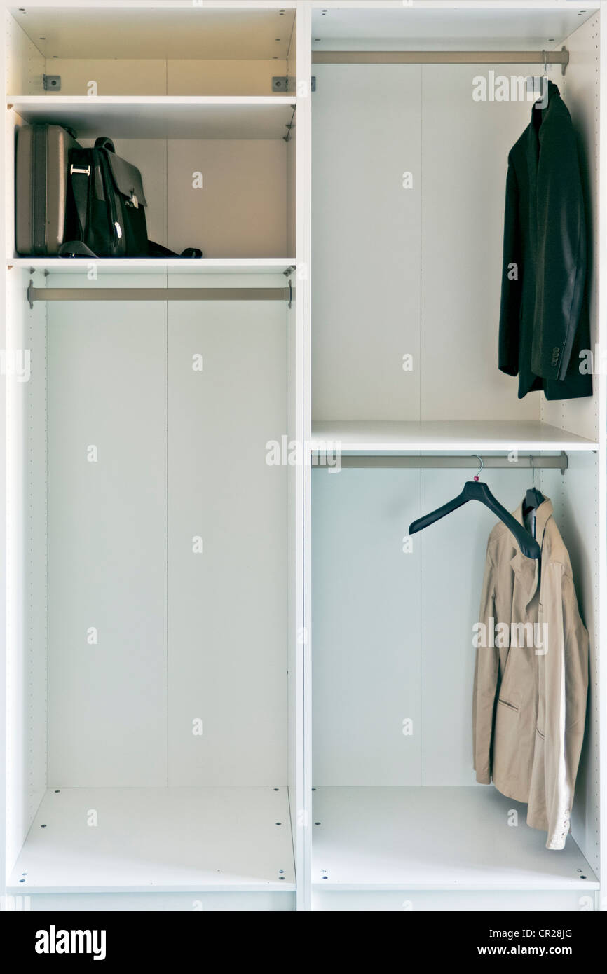 Wardrobes Stock Photos & Wardrobes Stock Images - Alamy