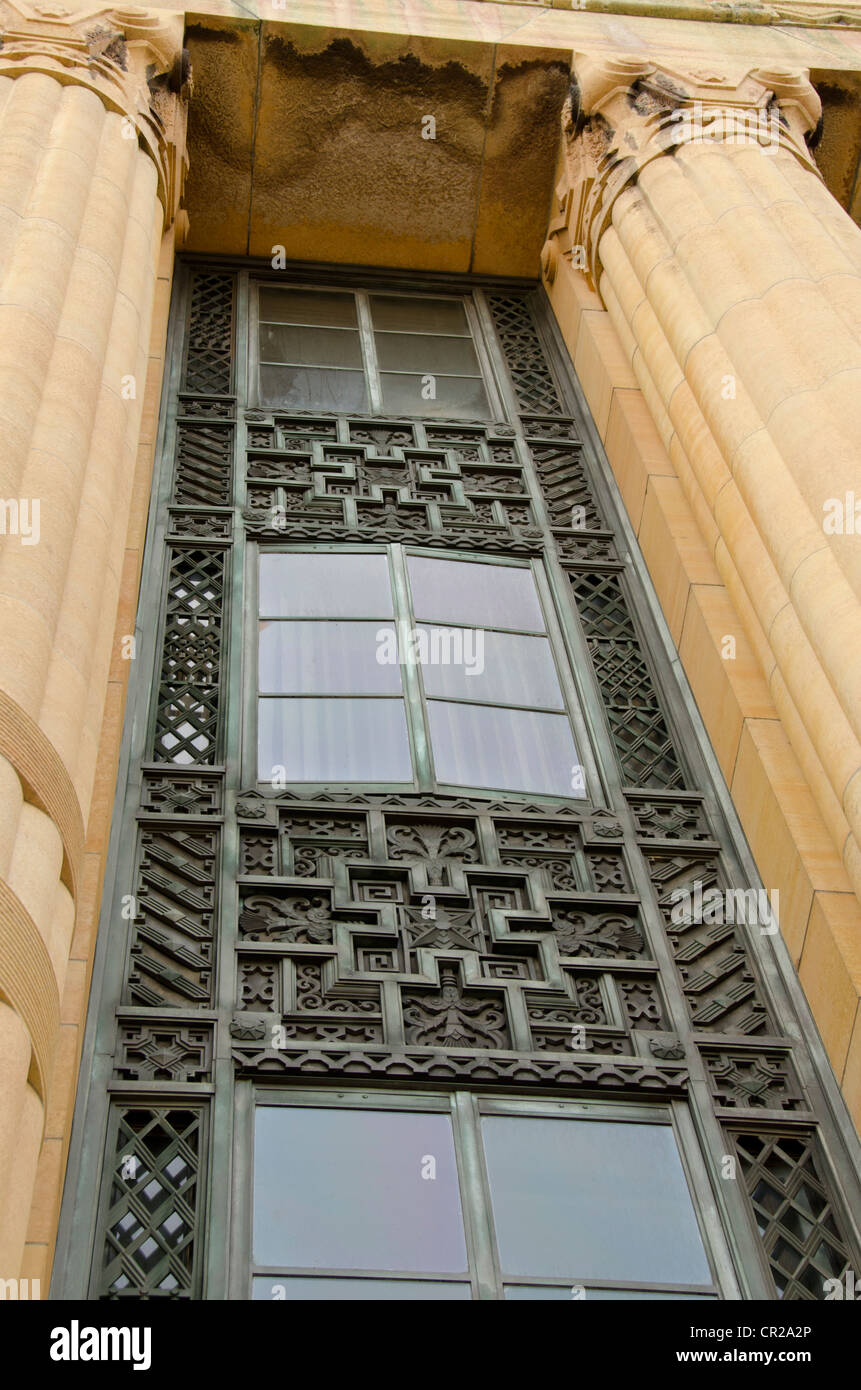 Art Deco Facade Detail High Resolution Stock Photography and Images - Alamy
