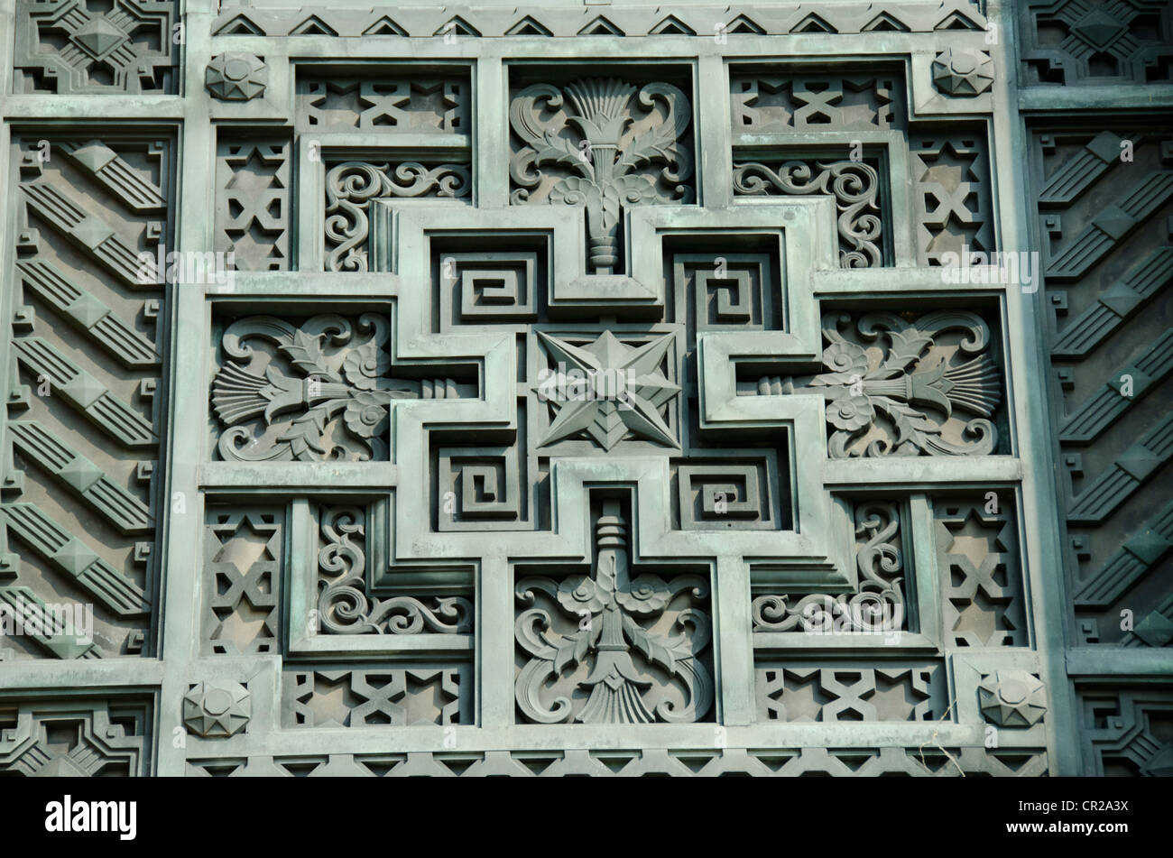 Art deco facade detail hi-res stock photography and images - Alamy
