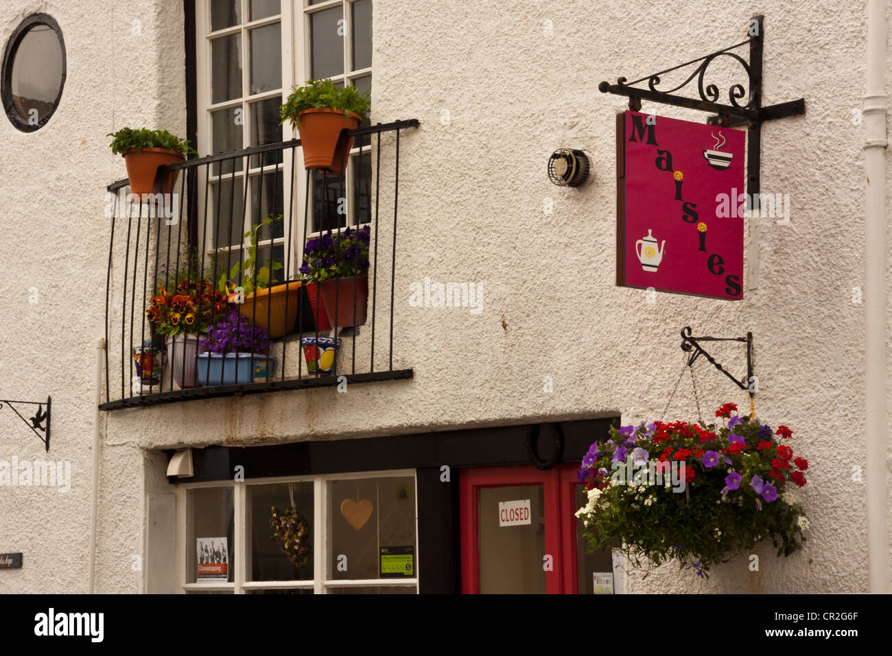 Maisies coffee house and cafe in Totnes, Devon, UK Stock Photo Alamy