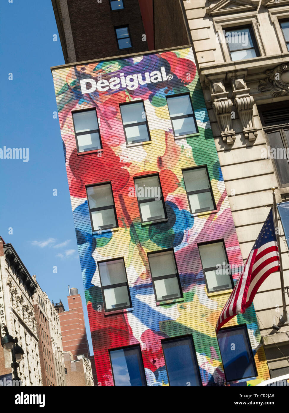 Desigual logo brand trademark hi-res stock photography and images - Alamy