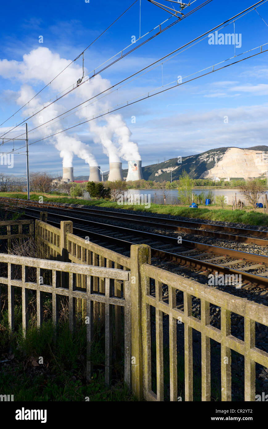 Cruas Nuclear Power Plant on the Rhone river between Valence and Montelimar, departement of Ardeche, region of Rhône-Alpes Stock Photo