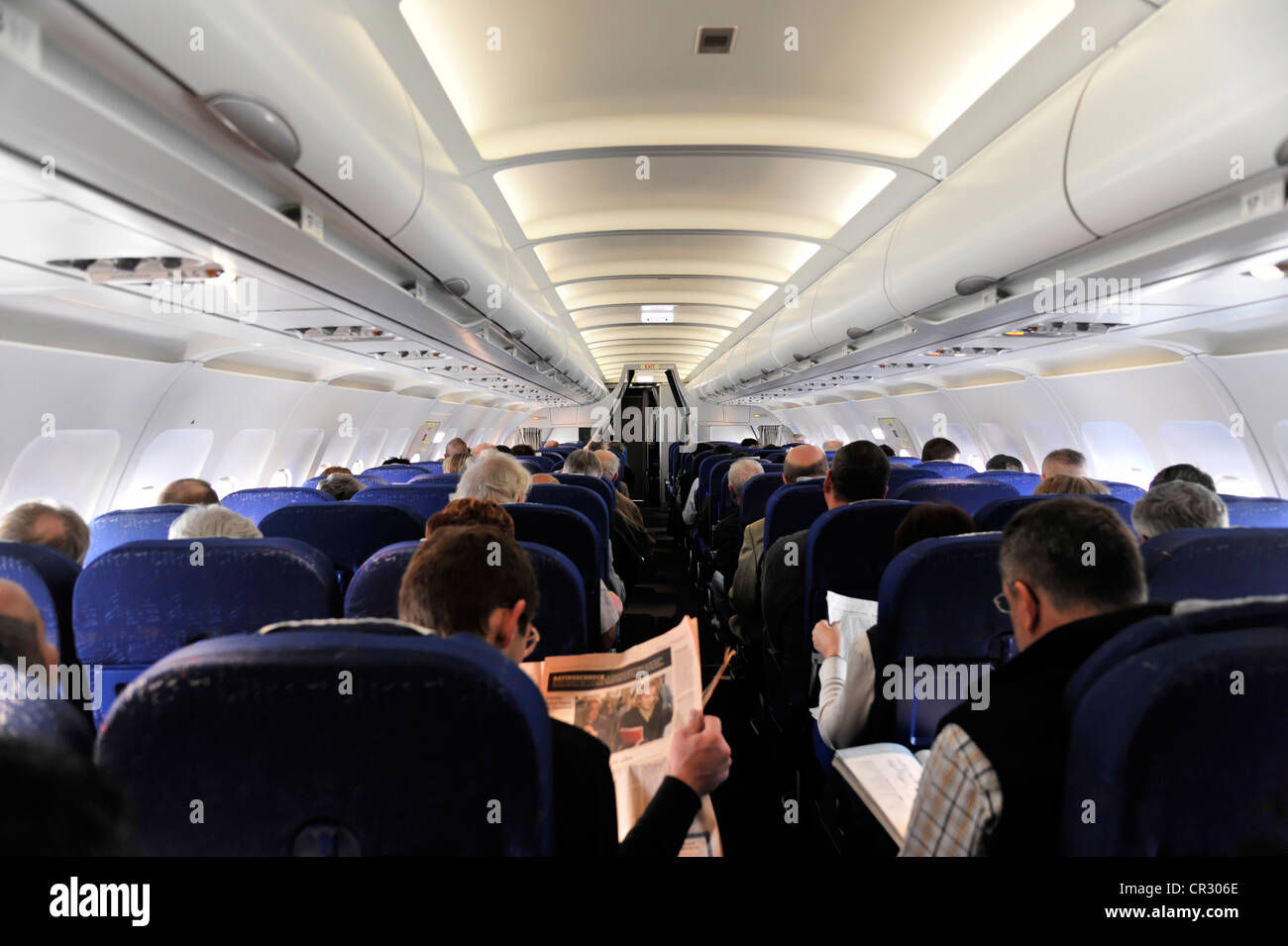 Airbus a319 interior hi-res stock photography and images - Alamy