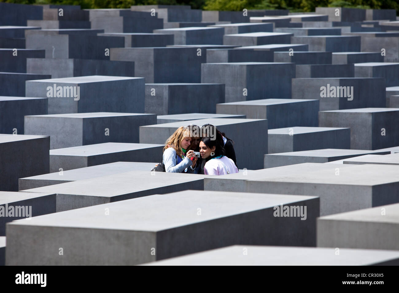 Germany, Berlin, Mitte District, Mahnmal-Holocaust, Memorial for Holocaust victims by the architect Peter Eisenmann Stock Photo