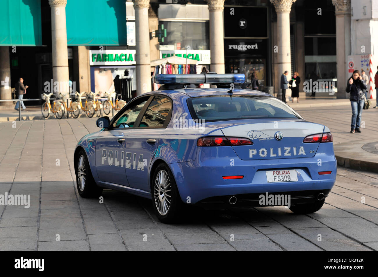 Polizia, police cars, Piazza Duomo square, Milan, Milano, Lombardy, Italy,  Europe, PublicGround Stock Photo - Alamy
