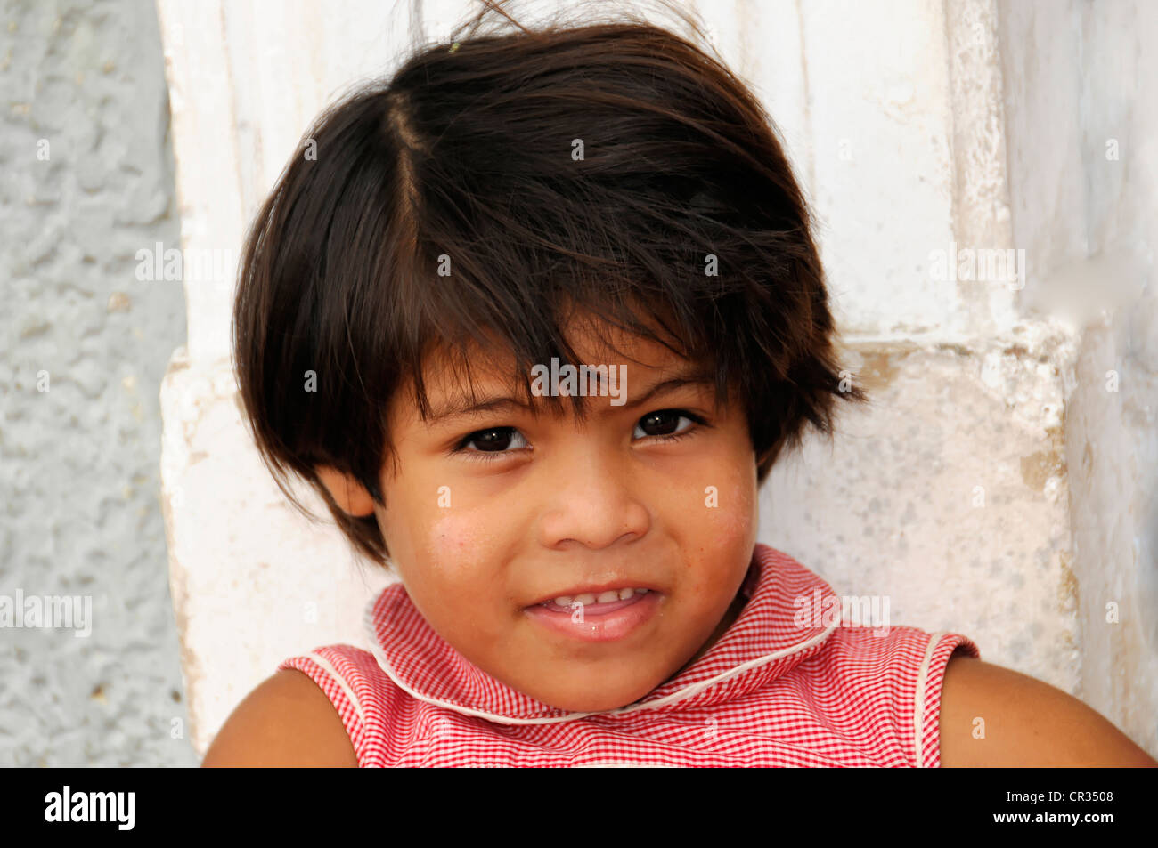 Young central american girl hi-res stock photography and images - Alamy