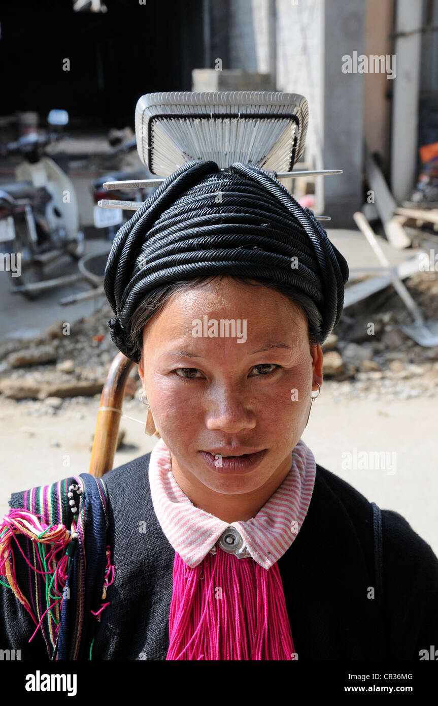 Woman from the Lu hill tribe, market, Bihn Lu, Vietnam, Southeast Asia Stock Photo
